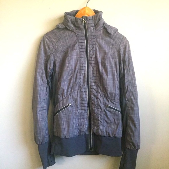 Lululemon Run: Back On Track Jacket - Picture 8 of 16